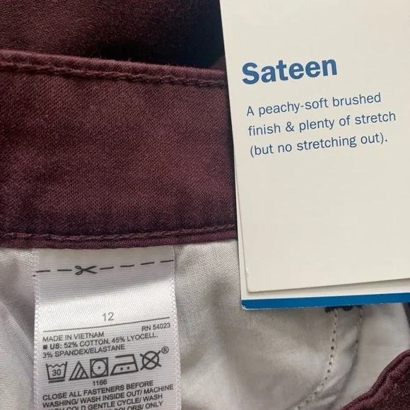 NWT❗️ Purple (eggplant color) sateen high rise rockstar jeans - Picture 3 of 5